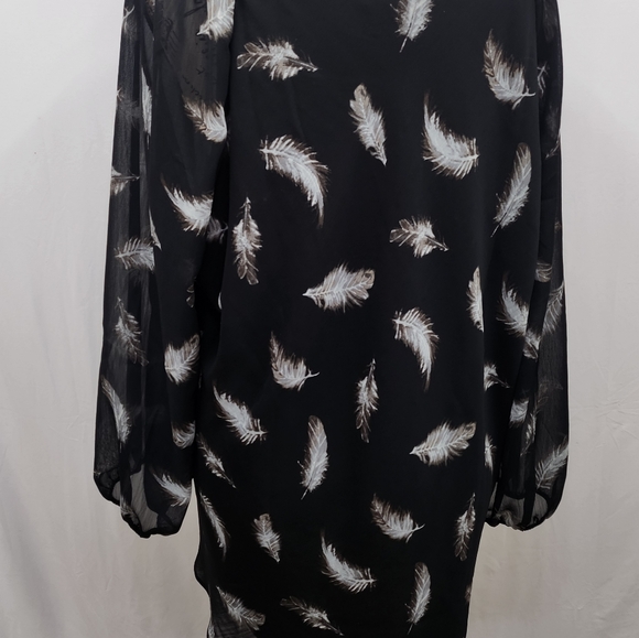 Pretty blouse - Picture 2 of 2